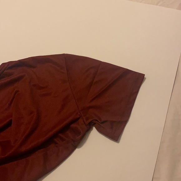 🔥Sold🔥MEN ADIDAS ESS TECH TEE MEDIUM - Picture 6 of 10